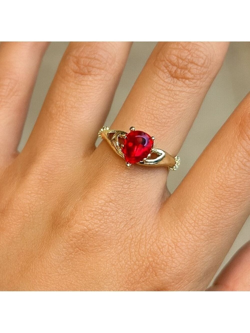 Pretty Bird Jewelry Gold and Red crystal Stone Heart Ring